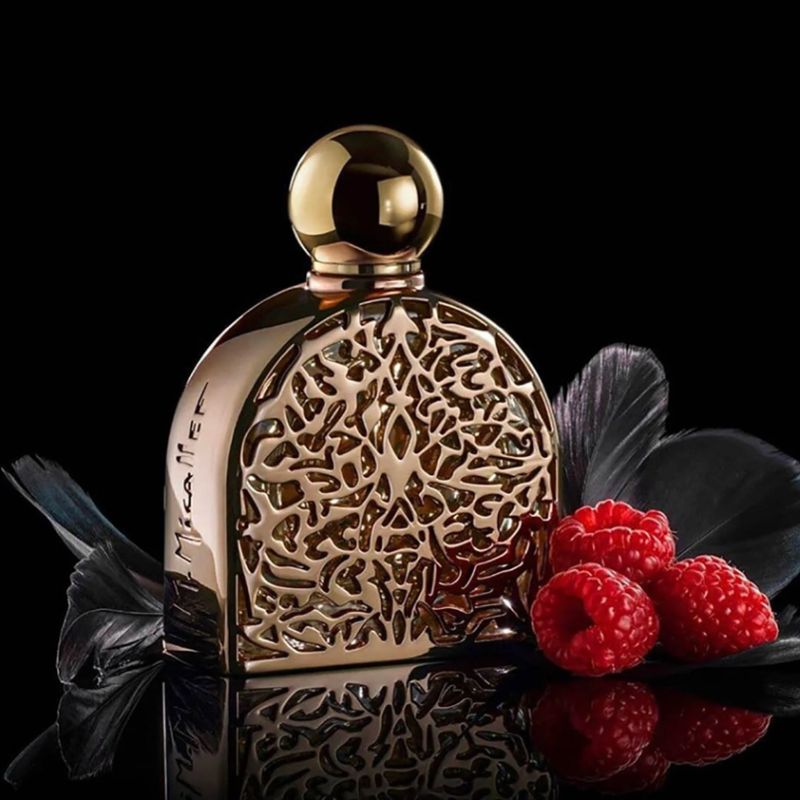 M. MICALLEF Secrets of Love (Glamour)